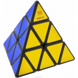 Pyraminx un jeu Recent Toys
